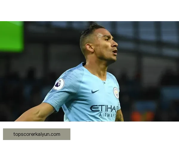 达尼洛在曼城时期的表现备受关注，个人状态逐渐回暖